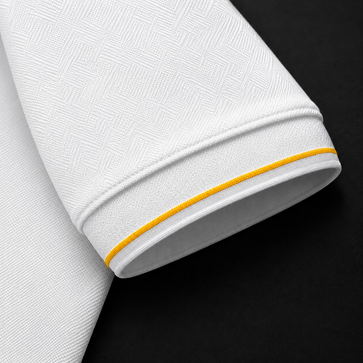 ARCTIC WHITE